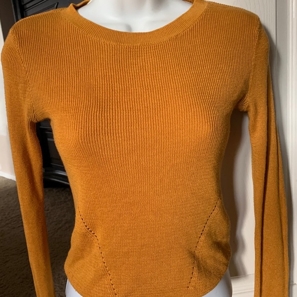 Sweater crop top - Picture 1 of 2